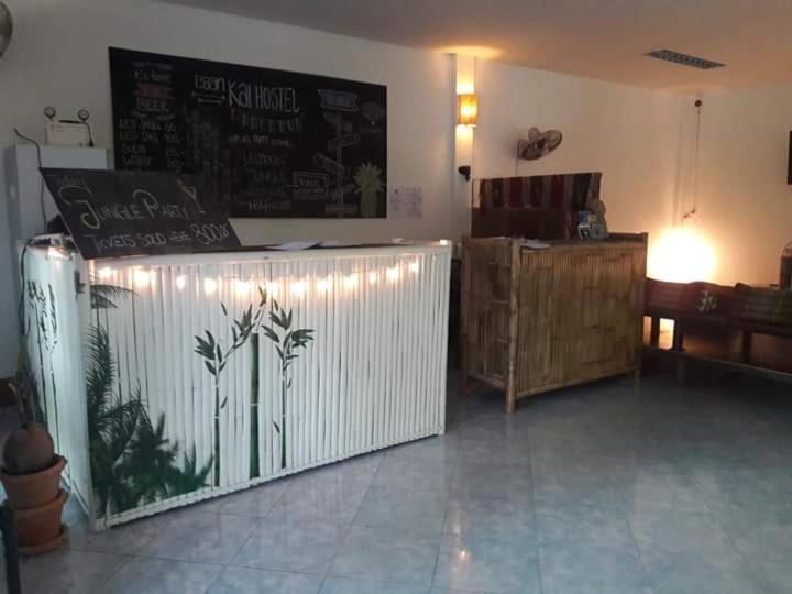 Baan Kai Hostel Baan Khai Esterno foto